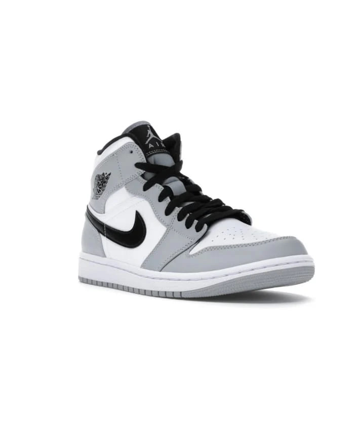 Nike Air Jordan 1 Retro "Light Smoke Grey"
